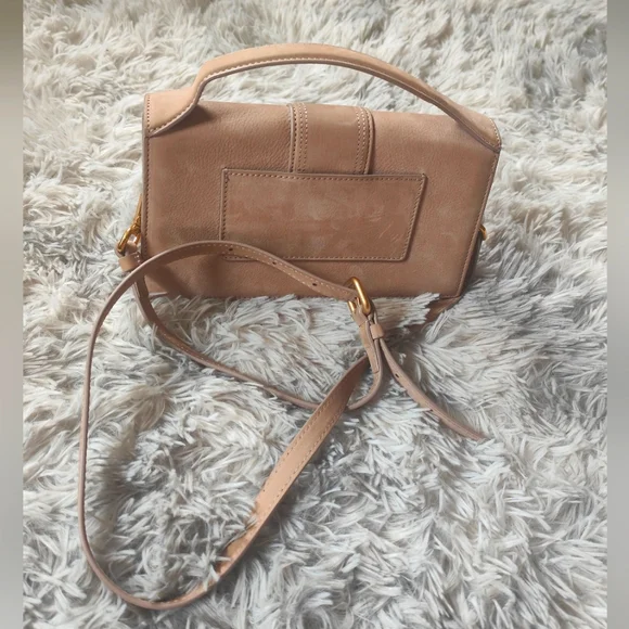 GIGI HADID Runway Jaquemus Le Bambino Suede Bag - Picture 4 of 4